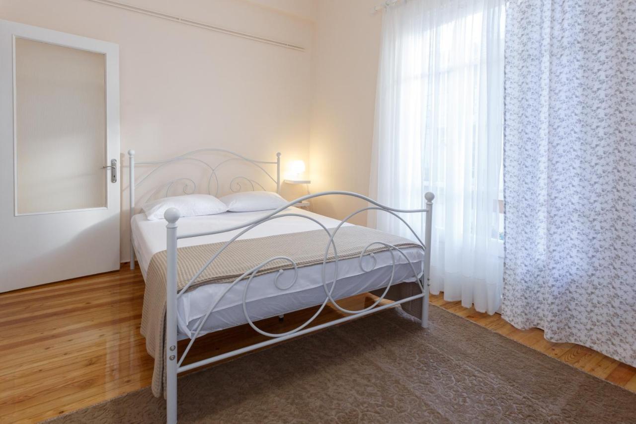 Centro Home 卡拉马塔 外观 照片